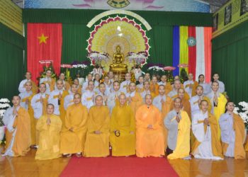 [Video] Phật giáo liên huyện Đức Hòa- Đức Huệ, trang nghiêm tổ chức Đại Lễ Phật Thành Đạo & Tổng kết Phật sự năm 2018