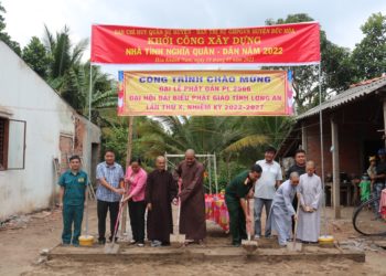 Ban Trị Sự GHPGVN Huyện Đức Hòa Kết Hợp Ban Chỉ Huy Quân Sự Huyện Đức Hòa Khởi Công Xây Dựng Nhà Tình Nghĩa Quân Dân Xã Hòa Khánh Nam