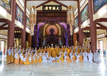 Phật giáo huyện Đức Hòa, Tăng Ni sinh khóa VIII Trường Trung cấp Phật học Long An khánh tuế chư tôn đức giáo phẩm tỉnh Long An