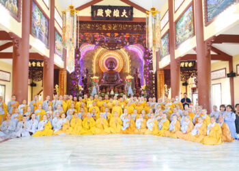 Ban Trị sự GHPGVN huyện Đức Hoà đảnh lễ chúc tết Ban Trị sự GHPGVN tỉnh Long An & dự họp mặt Đại biểu dân tộc tôn giáo năm 2023