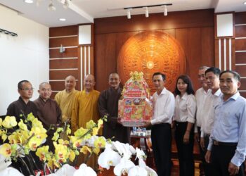 Ban Trị sự GHPGVN tỉnh Long An, huyện Đức Hòa chúc tết Huyện ủy – HĐND – UBND – UBMTTQVN huyện Đức Hòa