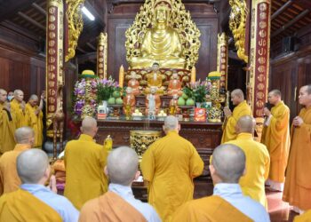 Đức Hòa: Ban Trị sự Phật giáo huyện cúng dường 12 trú xứ An cư Kiết hạ tỉnh Long An năm 2023