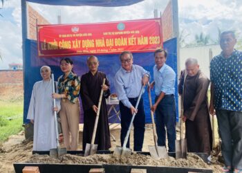 Đức Hòa: Ban Trị sự GHPGVN huyện phối hợp UBND, UB MTTQ xã Đức Lập Thượng tổ chức Lễ Khởi công xây dựng Nhà Đại đoàn kết năm 2023