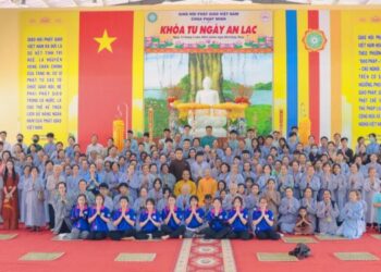 Khóa tu Ngày an lạc lần thứ 7 tại chùa Pháp Minh