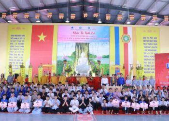 Đức Hòa: Khoá tu tuổi trẻ hướng về Đại lễ Phật Đản Vesak và Kỷ niệm 50 năm Giải phóng miền Nam, Thống nhất đất nước