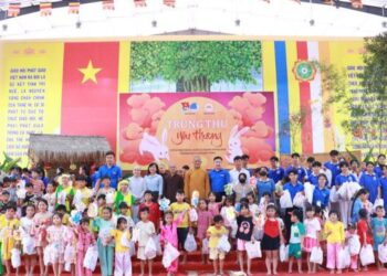 Chùa Pháp Minh tổ chức “Trung thu yêu thương” cho 1000 em thiếu nhi năm 2024