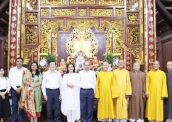 Phật giáo Long An đón tiếp Đại sứ và Tổng Lãnh sự Ấn Độ tại chùa Pháp Minh