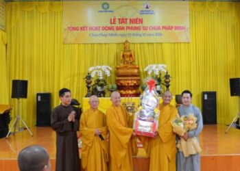 Đức Hòa: Lễ Tất Niên Và Tổng Kết Hoạt Động Ban Phụng Sự Chùa Pháp Minh