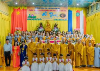 Trường Trung cấp Phật học Long An khóa VIII tổ chức Lễ hội Tri ân Người khai sáng – Chào mừng kỷ niệm 40 năm thành lập ngày Nhà giáo Việt Nam 20/11
